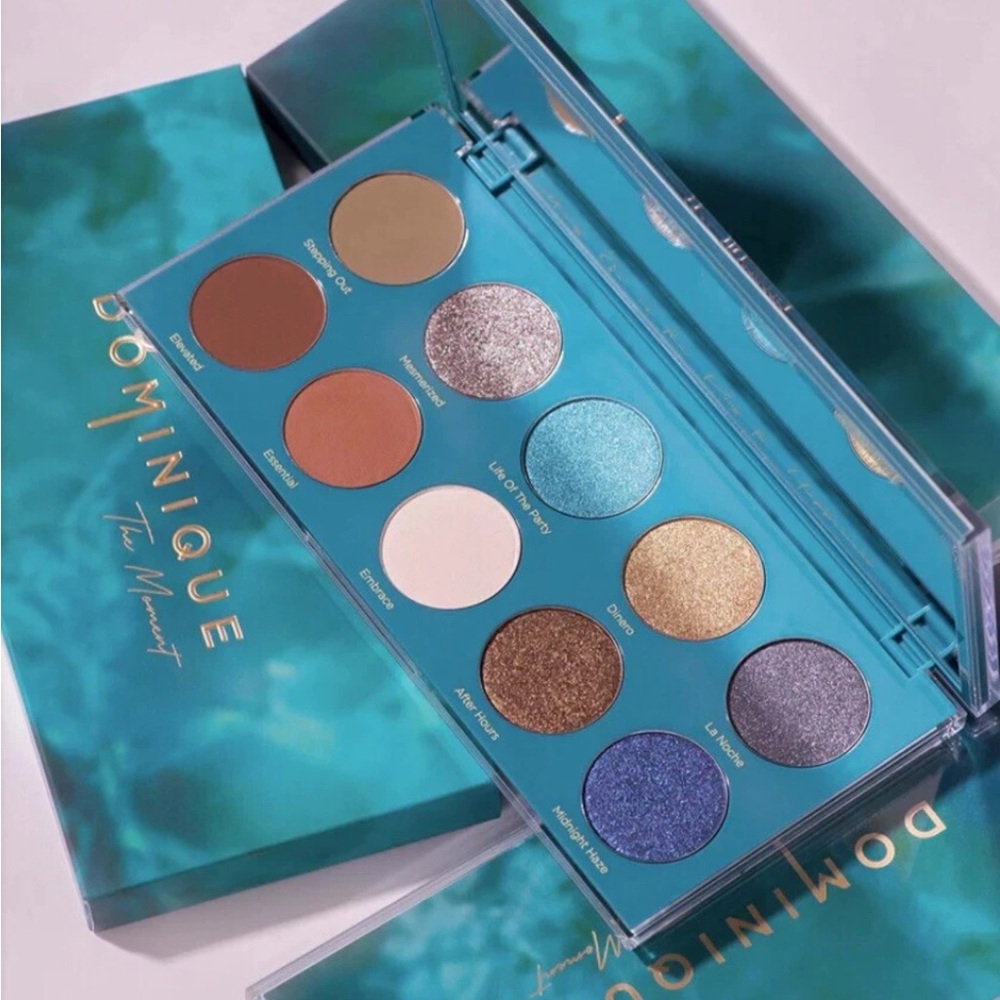 Dominique Cosmetics Eyeshadow The Moment Pallet NEW